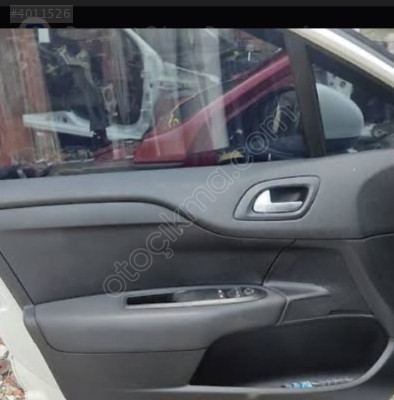 citroen c3 ön kapı döşemesi sol 9331 LP