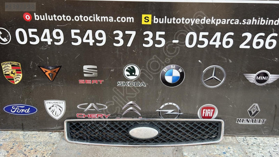 Orjinal Çıkma Ford Fusion Ön Panjur Parçası