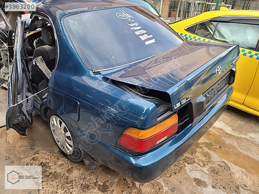 TOYOTA COROLLA EFSANE KASA ARKA ÇAMURLUKLAR