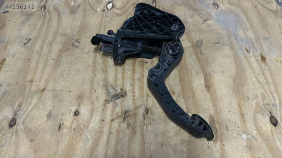 1K1721059 SKODA OCTAVİA 1.6 BENZİNLİ MANUEL DEBRİYAJ