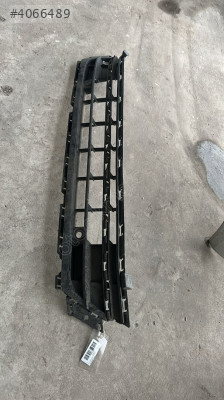 Volkswagen jetta tampon orta ızgara 11-15