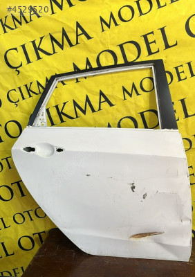 HYUNDAİ İ30 SAĞ ARKA KAPI