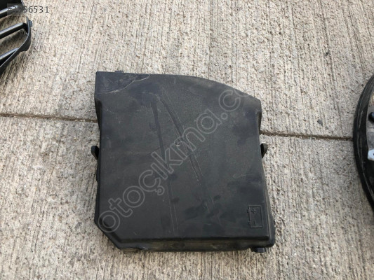 VOLVO S60 V60 XC60 V70 XC70 S80 AKÜ KAPAĞI 31294775