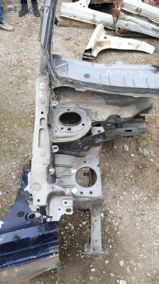 RENAULT MEGANE 2 SAĞ ÖN PODYA SACI ÇIKMA ORJİNAL