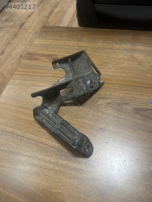 Pejo 207 vites bağlantı ayağı