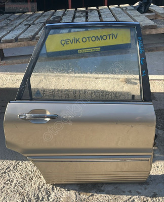 MITSUBİŞHİ GALANT SAĞ ARKA KAPI ÇIKMA ÇEVİK OTO