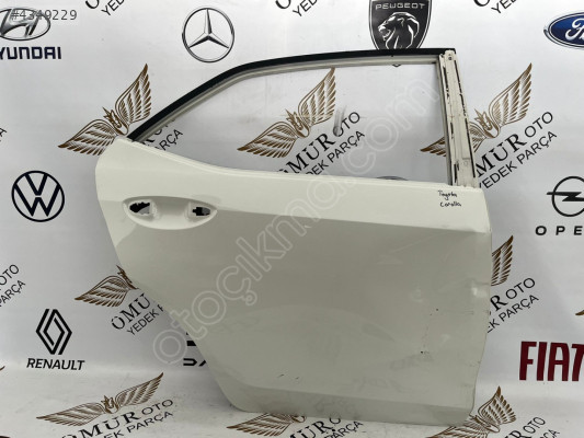 TOYOTA COROLLA SAĞ ARKA KAPI - ORİJİNAL ÇIKMA