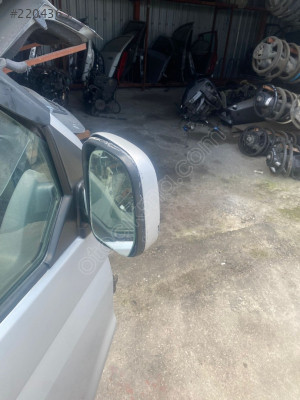 VOLKSWAGEN TRANSPORTER T5 1.9 SAĞ KAPI AYNASI