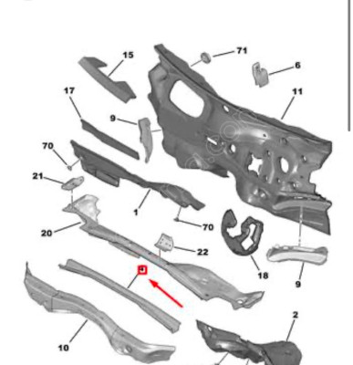 Peugeot 2008 üst kaporta kollektörü 9829844380