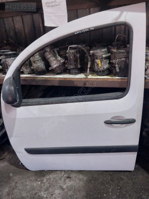 RENAULT KANGOO-3 ÇIKMA ORİJİNAL HATASIZ SOL ÖN KAPI