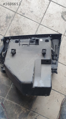 Renault Megane torpido kutusu