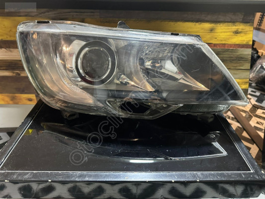 SKODA SÜPER B SAĞ FAR 2013-15 ÇIKMA ORJİNAL