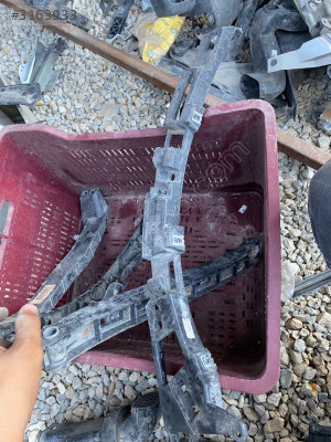 Peugot rifter sag tampon braketi
