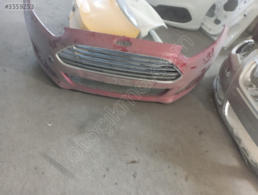 2019 model Ford Fiesta ön tanpon