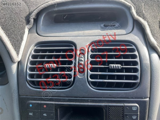 Renault Laguna 1 orta kalorifer ızgaraları