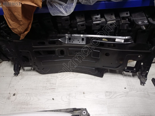 VOLKSWAGEN POLO ARKA PANEL 2G6813301B ÇAĞRI OTO MASLAK