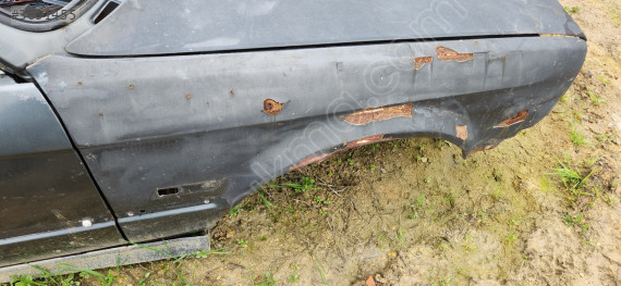 BMW E30 SAĞ ÖN ÇAMURLUK