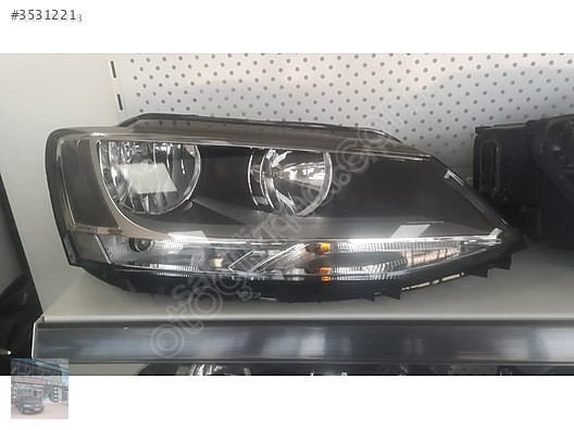 2011-2022 JETTA SAĞ FAR