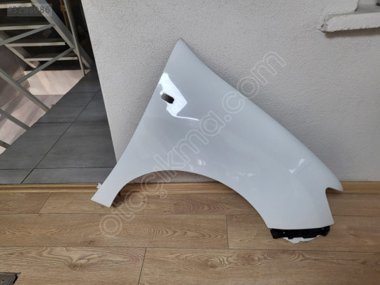 Renault SYMBOL Sağ Ön Çamurluk