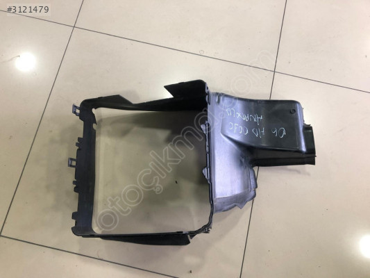 RANGE ROVER EVOQUE L460 SOL HAVA KANAL BAKALİTİ M8E2-8C465-A