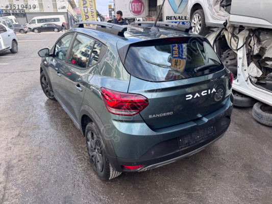 Dacia Sandero Stepway 3 Çıkma Arka Tampon Sedir Yeşili