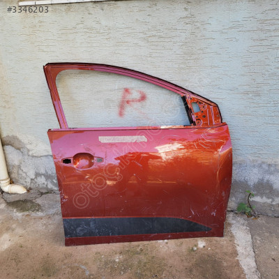 Dacia sandero sağ ön kapı