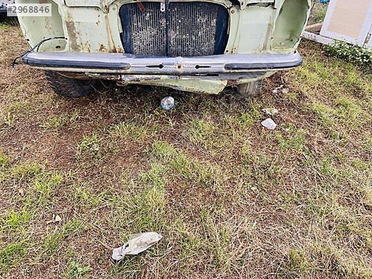 MERCEDES W115 ORJ. ÖN TAMPON EKSİKSİZ ÇIKMA TEMİZ