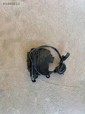 Renault Clio 5 Ön Kapı Kilidi