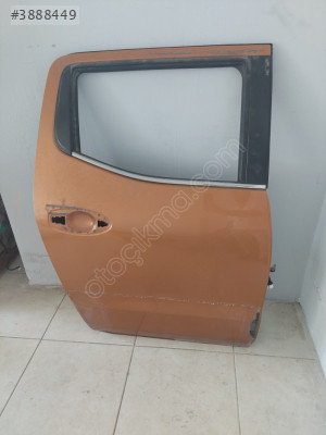 NİSSAN NAVARA SAG ARKA KAPI ÇIKMA