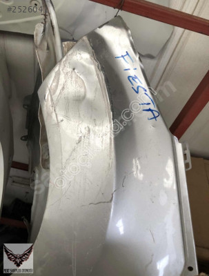 FORD FİESTA SOL ÇAMURLUK