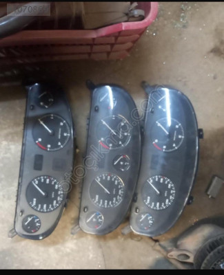 Peugeot 406 gösterge saati