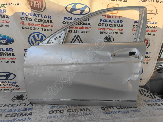 Mercedes C 220 ön sol kapı