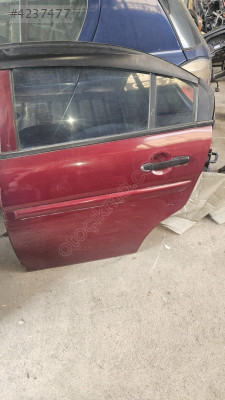 Hyundai Accent Modeli için Sol Arka Kapı - Oto Çıkma Parça