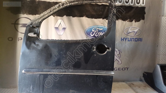 Fiat Doblo Modeli Sol Ön Kapı Direği Hasarlı Parça