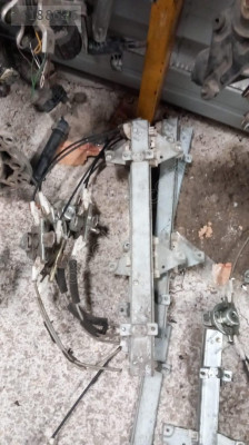 CHEVROLET AVEO MANUEL ARKA SAĞ CAM KRİKOSU.OTO ERKAN ÜNYE