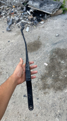 5E4955409 skoda octavia 2021 sol ön cam silecek kolu