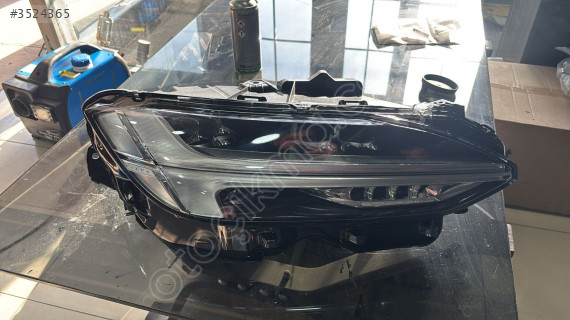 VOLVO S90 2 BEYİN FULL LED ACTİVE HİGH BEAM SAĞ FAR 31689202