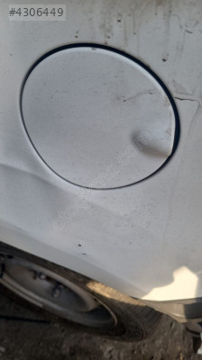 FORD COURİER DIŞ DEPO KAPAĞI