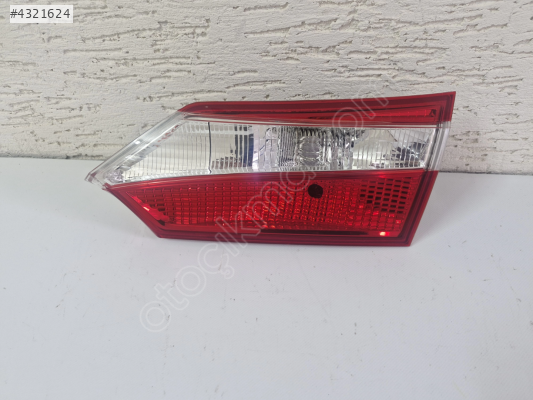TOYOTA COROLLA SAĞ İÇ BAGAJ STOP HALOJEN LEDSİZ SIFIR 2013-2016