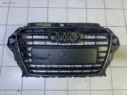 Audi A3 HB Ön Panjur 2013-2016 8V3853651 1QP