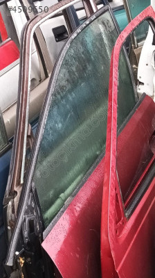 Audi A4 sol ön kapı