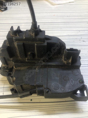 RENAULT CLİO Sol Ön Kapı Kilidi 2411