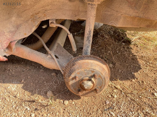 FORD ESCORT SAĞ ARKA ÇAMURLUK - SOL ARKA ÇAMURLUK