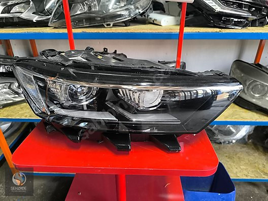 VOLKSWAGEN T-ROC SAĞ FAR ORJİNAL ÇIKMA
