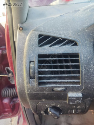 SEAT IBİZA MK2 SOL ÖN KALORİFER IZGARASI