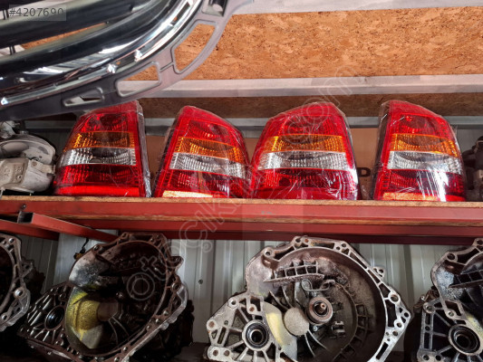 ÖZMEN OPEL ASTRA G HB SAĞ SOL ARKA STOP LAMBASI ÇİFT ADET