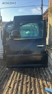 2010 VW CADDY ÇIKMA ORJİNAL SOL ÖN KAPI YEDEK PARÇALARI