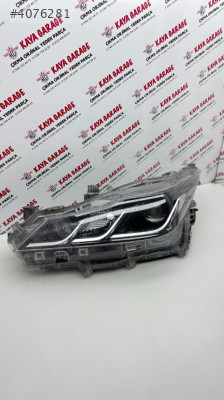 TOYOTA COROLLA İçin Sol Ön Far Parçası - 8111002T31