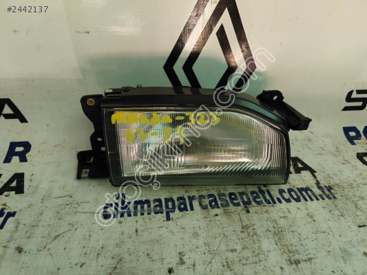 Mazda 3.23 ön sağ far