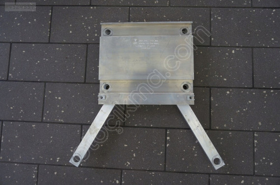 Porsche 911 991 Carrera 99150433300 kol dayama braketi